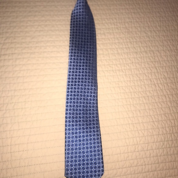 Dress shirt with clip on tie size 12 boys and belt size M - Picture 7 of 8